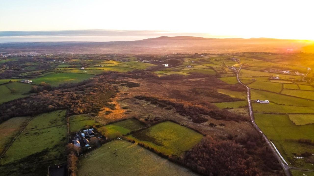 An Teach Glas Maghera  Exteriör bild